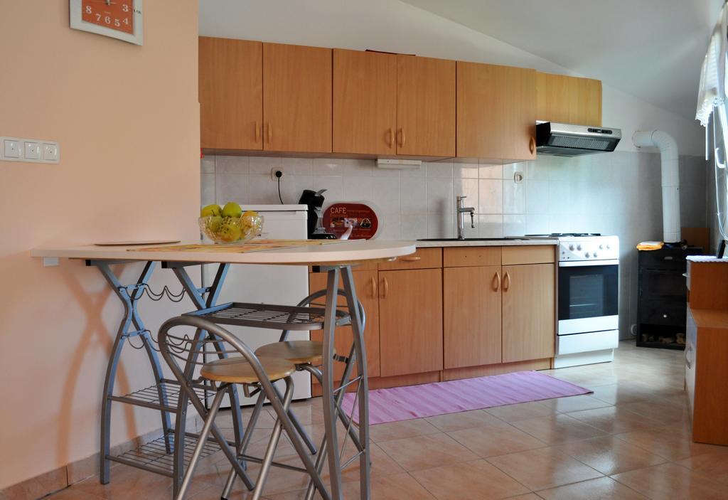 Apartments Val 乌马格 客房 照片